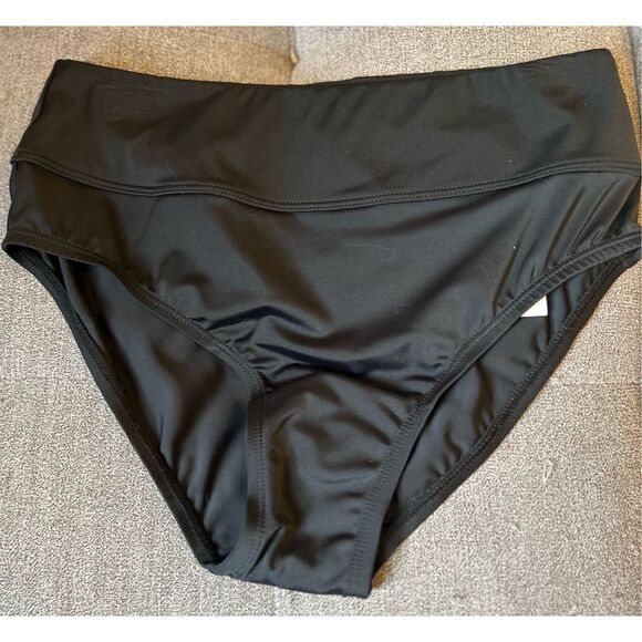 Ambernoon by Dr. Erum Ilyas Two Piece Swimsuit Size 6 - Picture 3 of 9